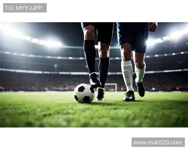 绿茵场上舞动的艺术家精准传球展现足球大师风采 绿茵场上舞动的艺术家精准传球展现足球大师风采